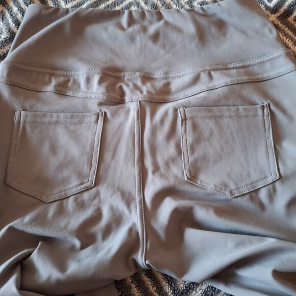High-waisted yoga leggings with pockets, size M, Gray - Picture 6 of 9